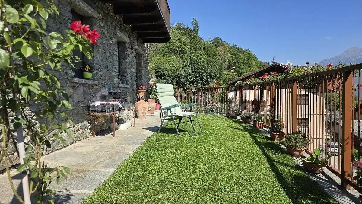 Villa in vendita a Quart