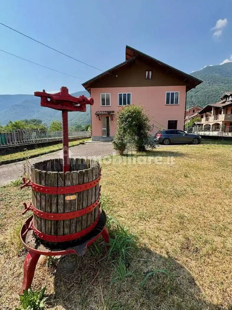 Villa in vendita a Villar Focchiardo