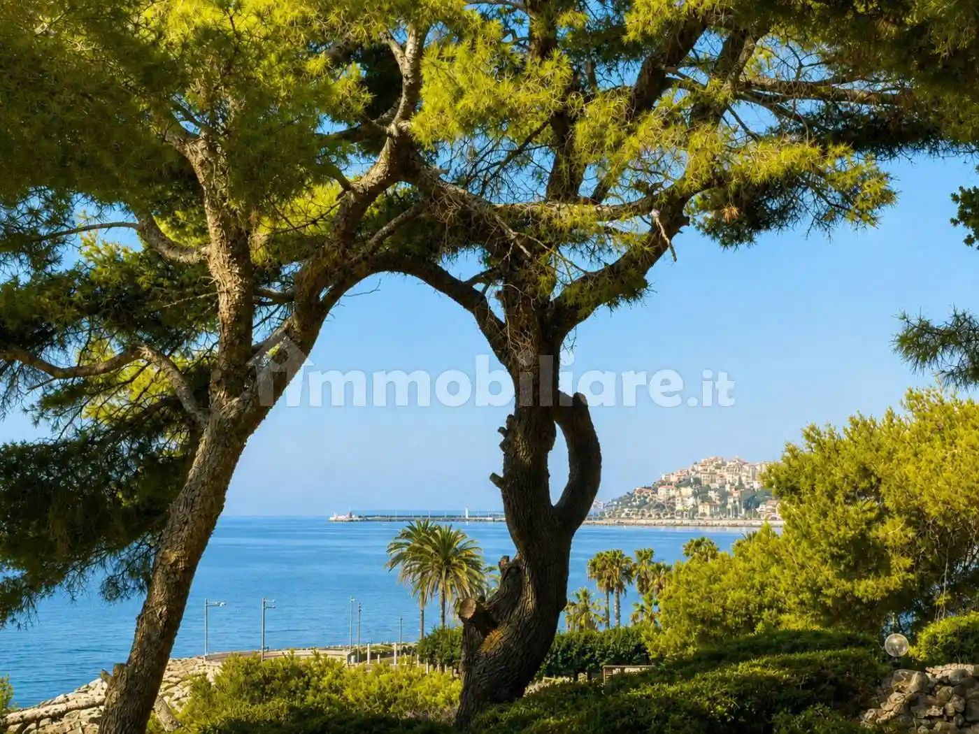 Appartamento in vendita a Imperia