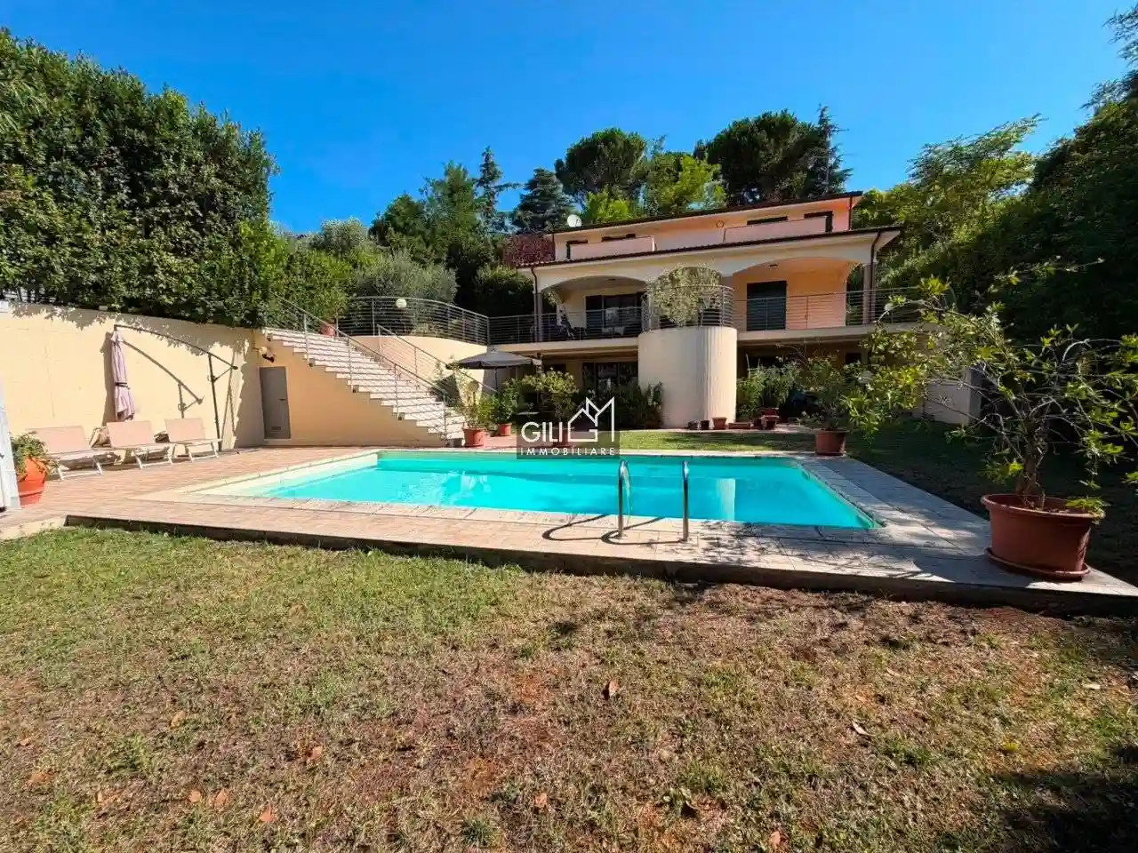 Villa - foto 2