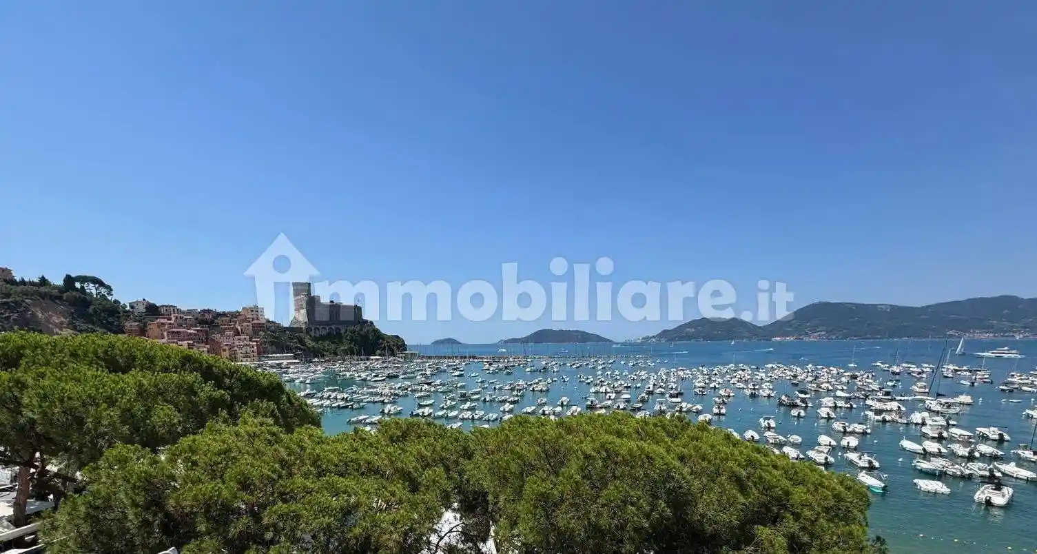 Appartamento in vendita a Lerici