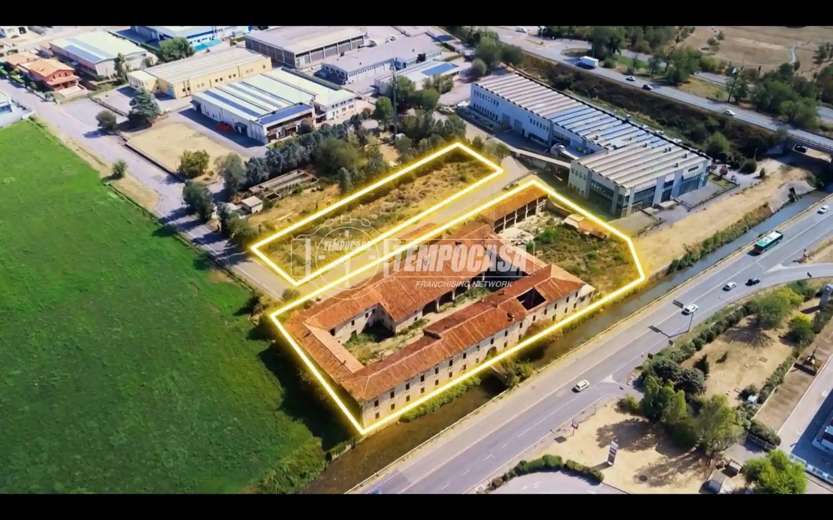 Palazzo - Edificio in vendita a Rezzato