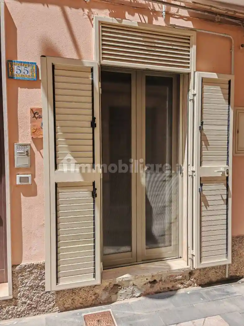 Appartamento in affitto a Letojanni