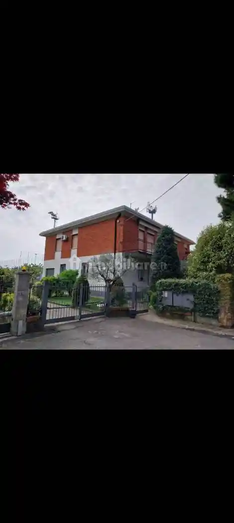 Villa in vendita a Cologne