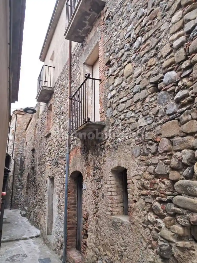 Casa indipendente in vendita a Noepoli