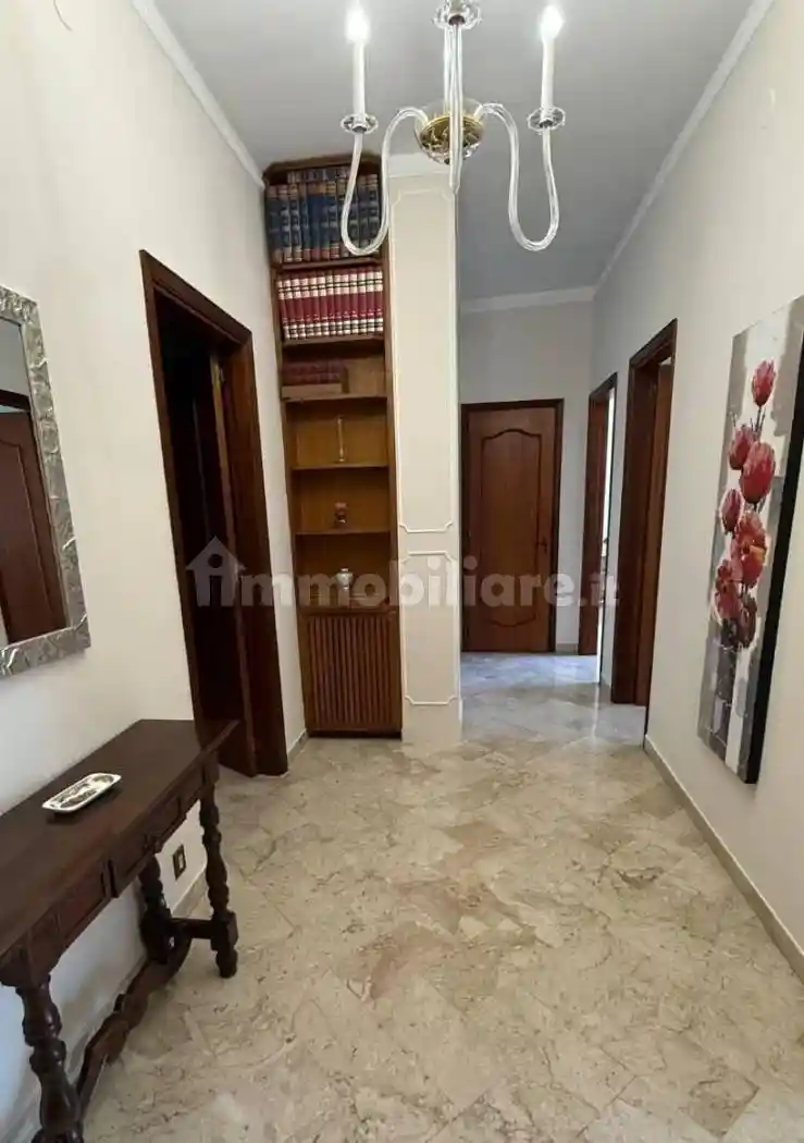 Palazzo - Edificio in affitto a Taranto
