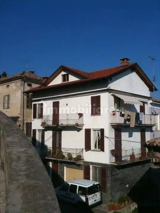 Palazzo - Edificio in vendita a Montiglio Monferrato