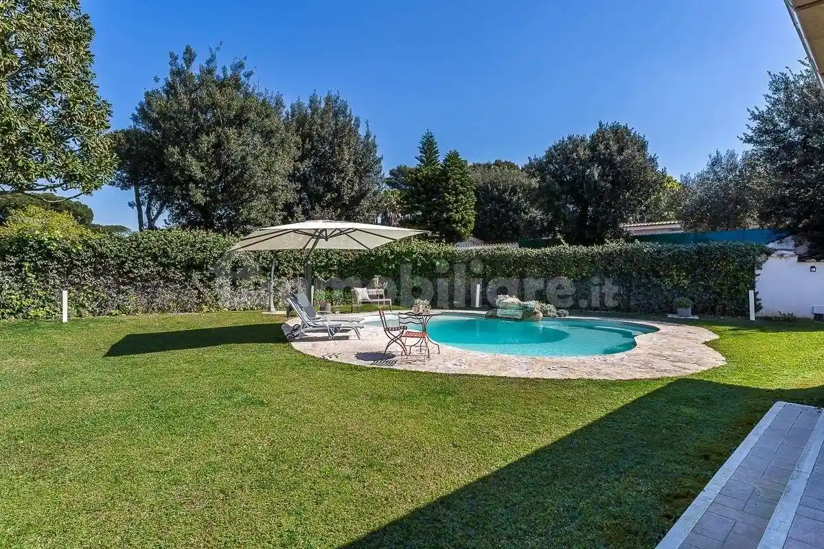 Villa in vendita a Roma