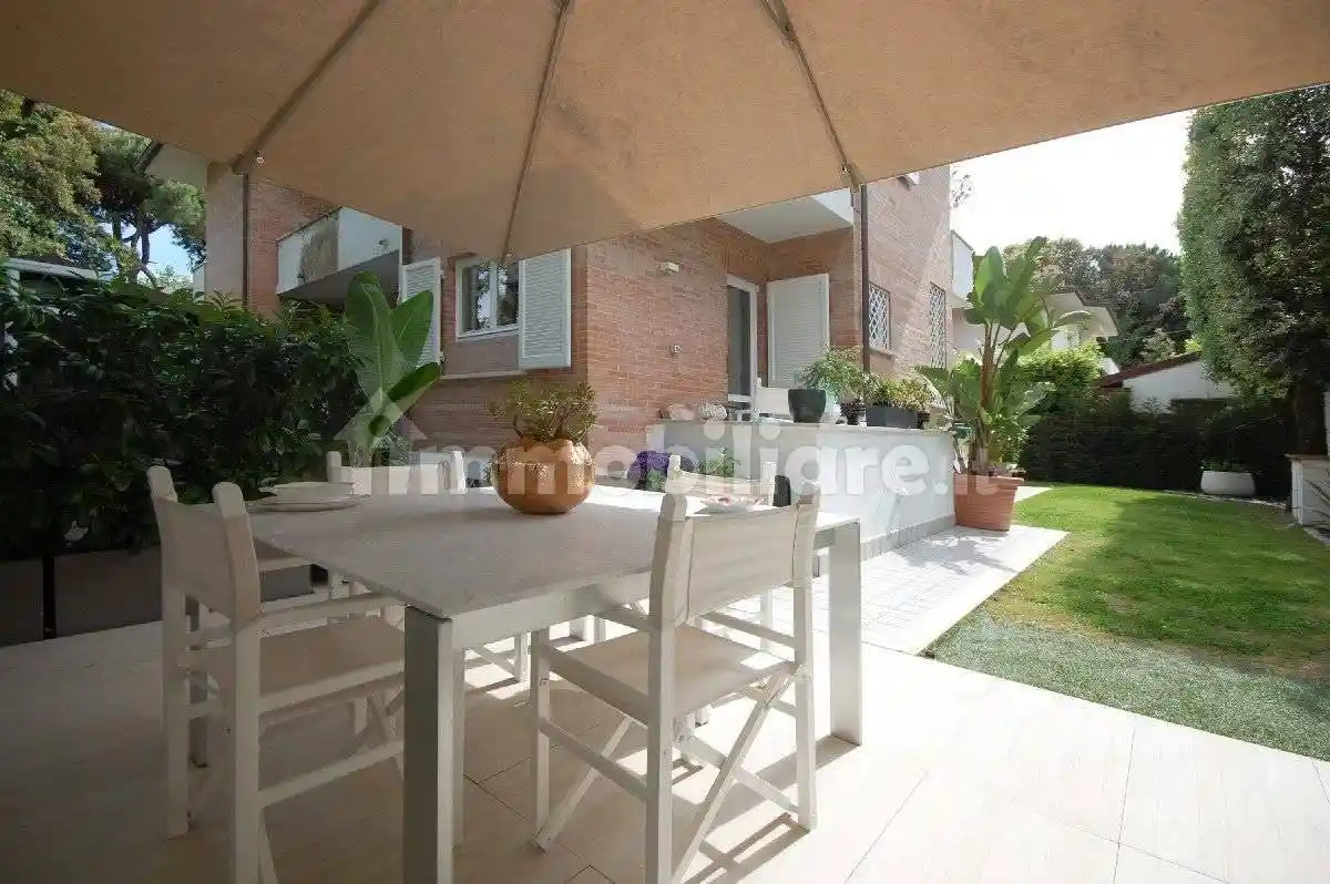 Villa in vendita a Pietrasanta