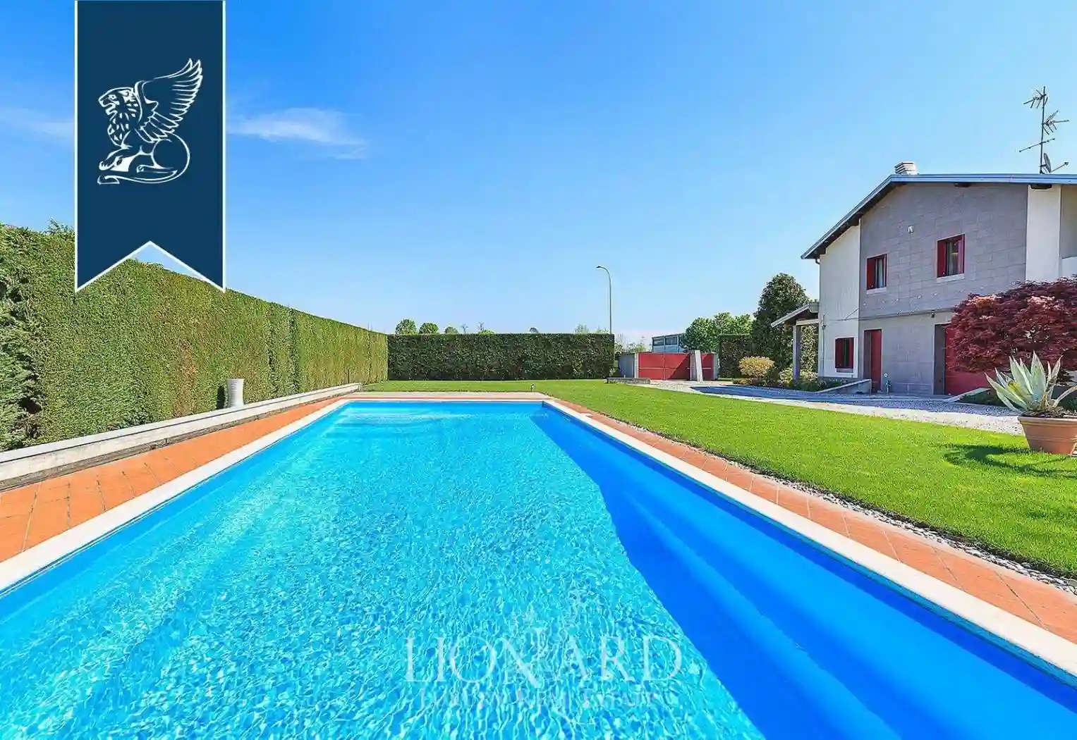 Villa - foto 2