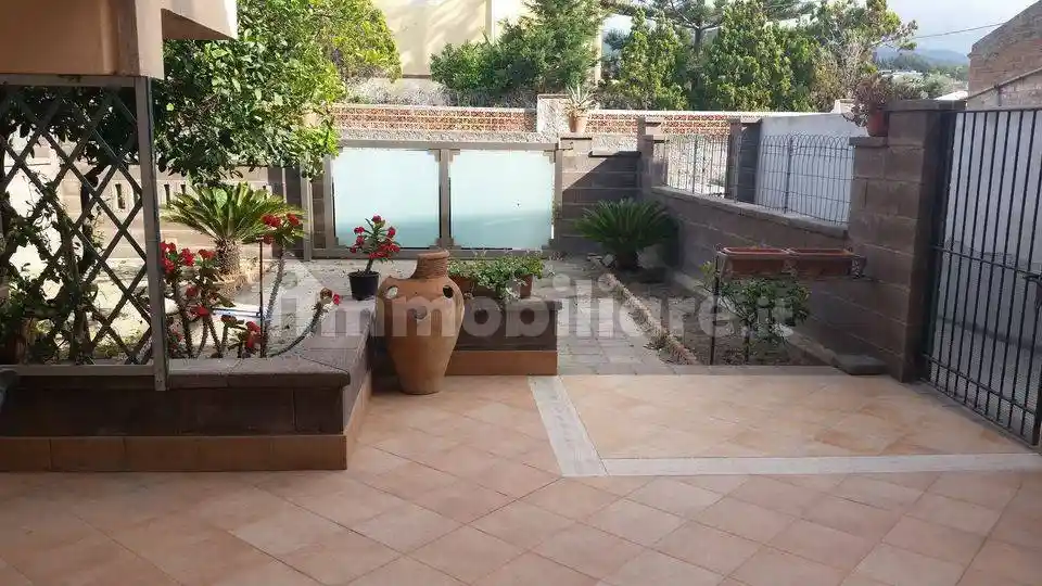 Casa indipendente in affitto a Villafranca Tirrena