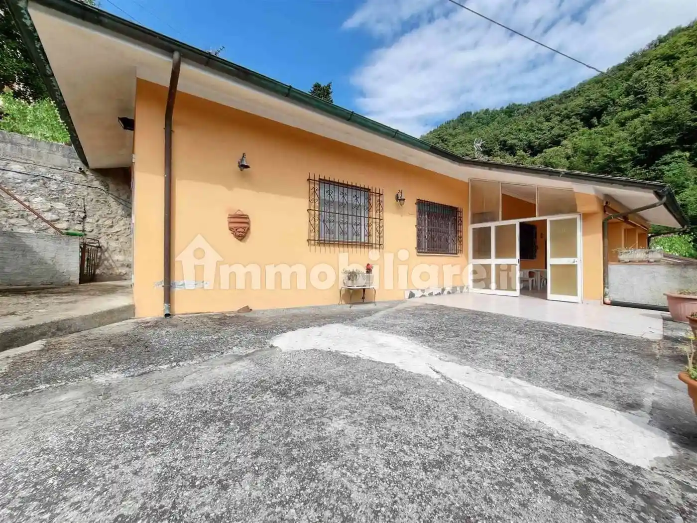 Casa indipendente in vendita a Camaiore