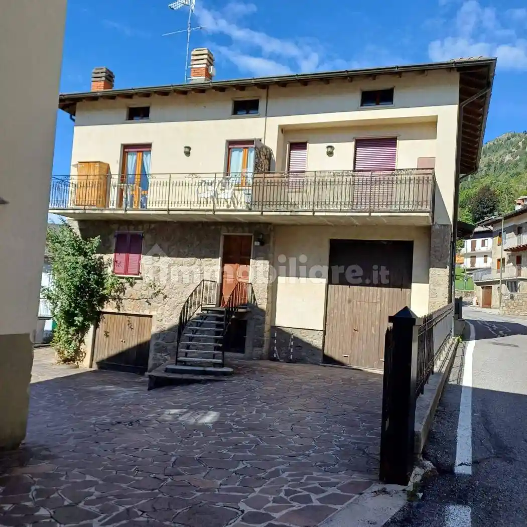 Appartamento in affitto a Castione della Presolana