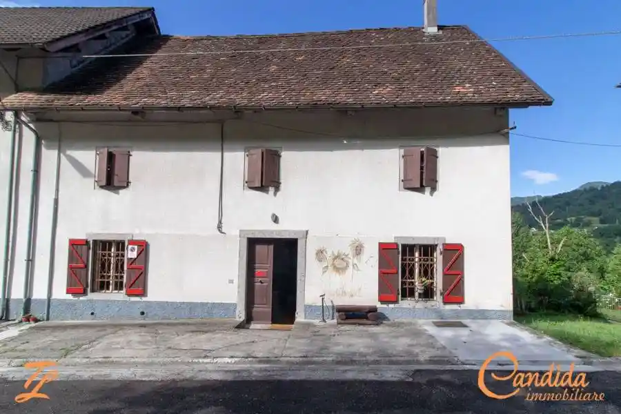 Casa indipendente in vendita a Lauco