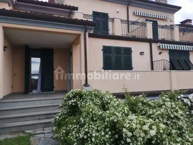 Casa indipendente in vendita a Castelnuovo Magra