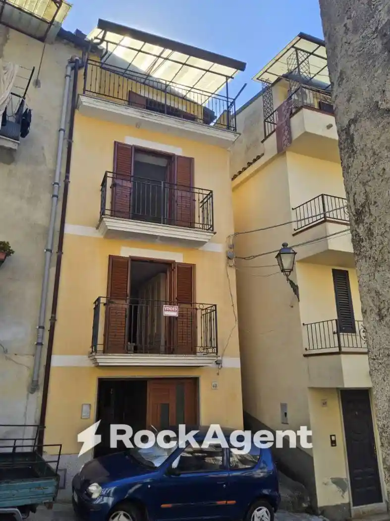 Casa indipendente in vendita a Mammola