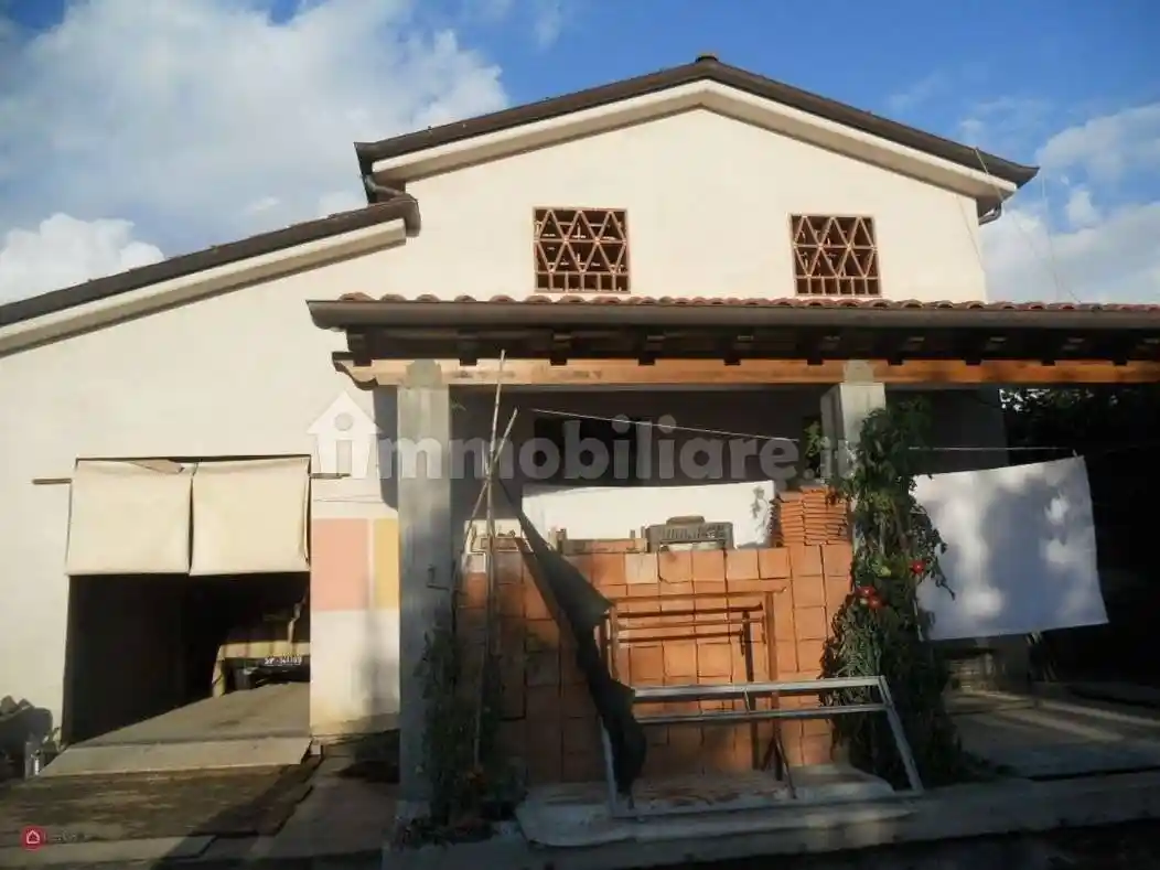 Casa indipendente in vendita a Castelnuovo Magra