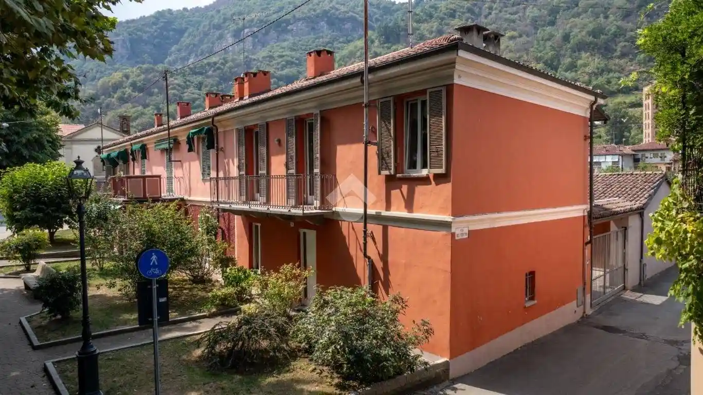 Casa indipendente in vendita a Revello