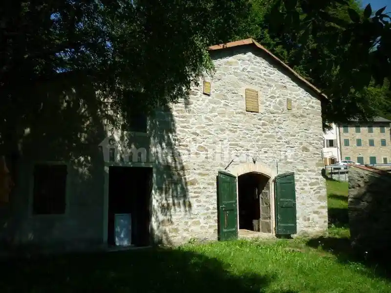Rustico - Casale in vendita a Frassinoro