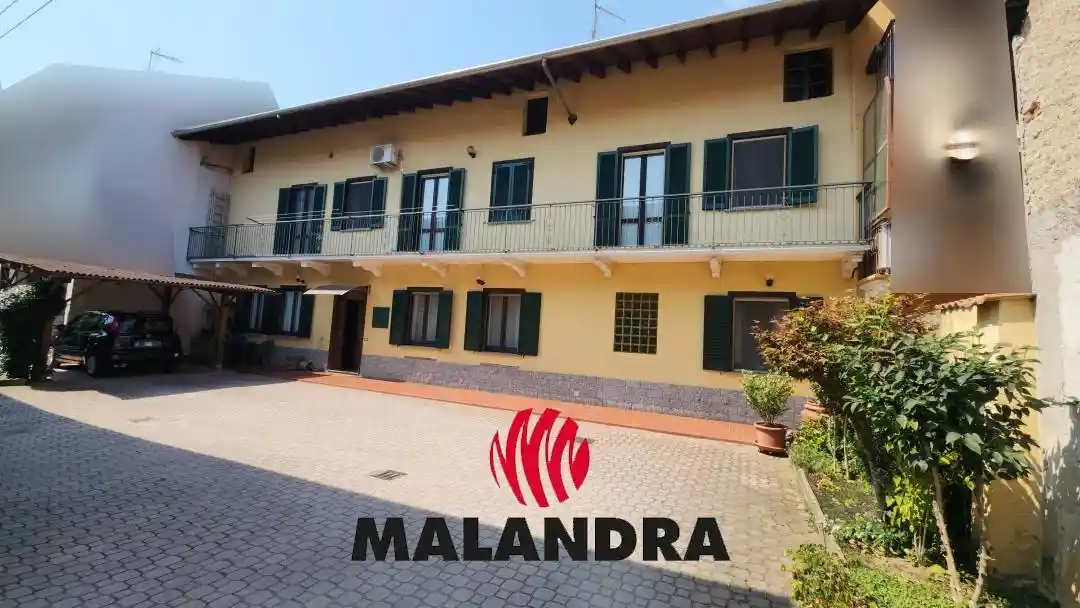 Casa indipendente in vendita a Bellinzago Novarese