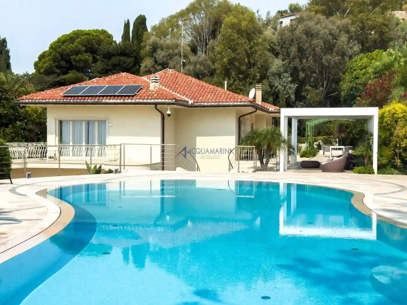 Villa - foto 2