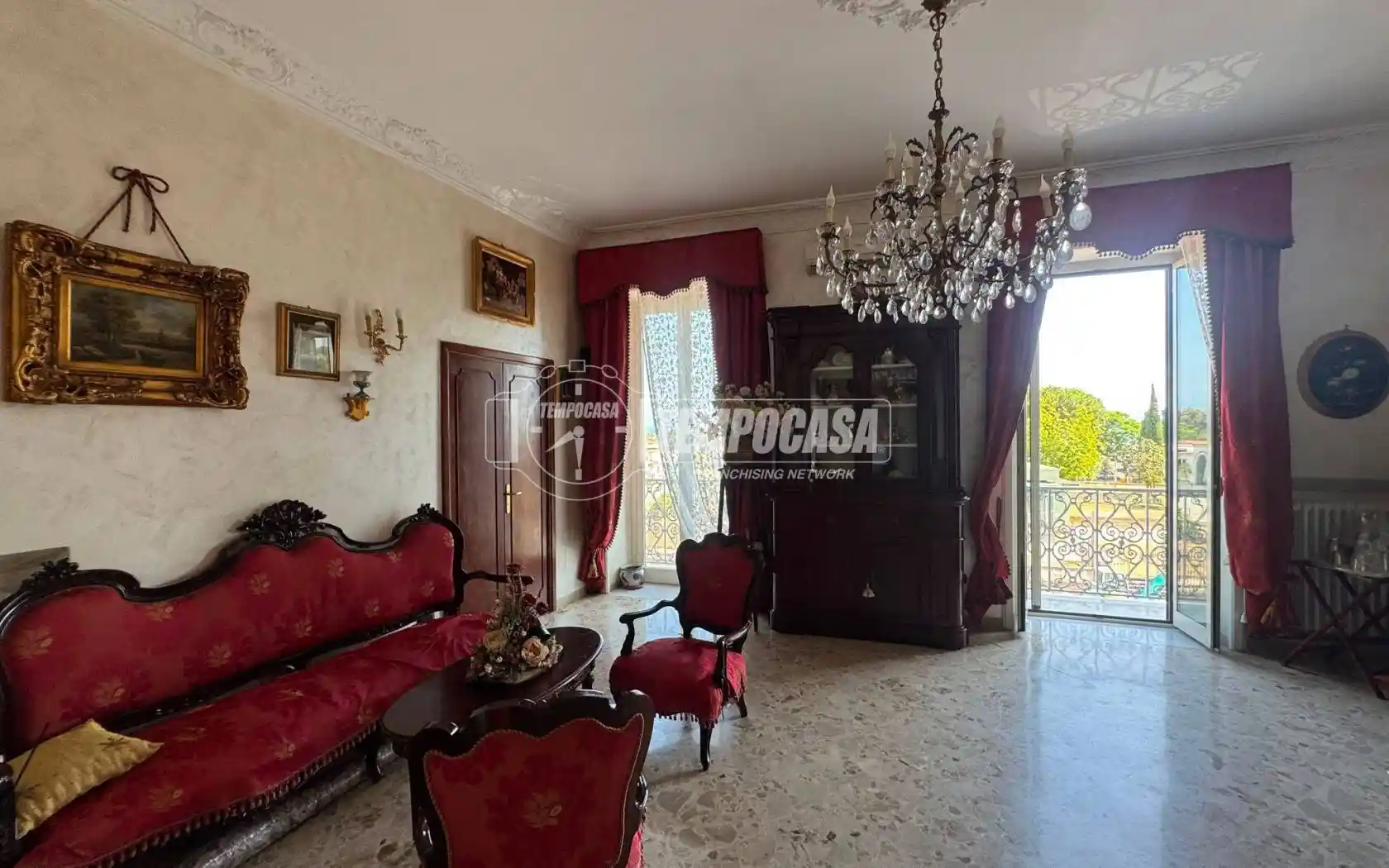 Appartamento in vendita a Napoli