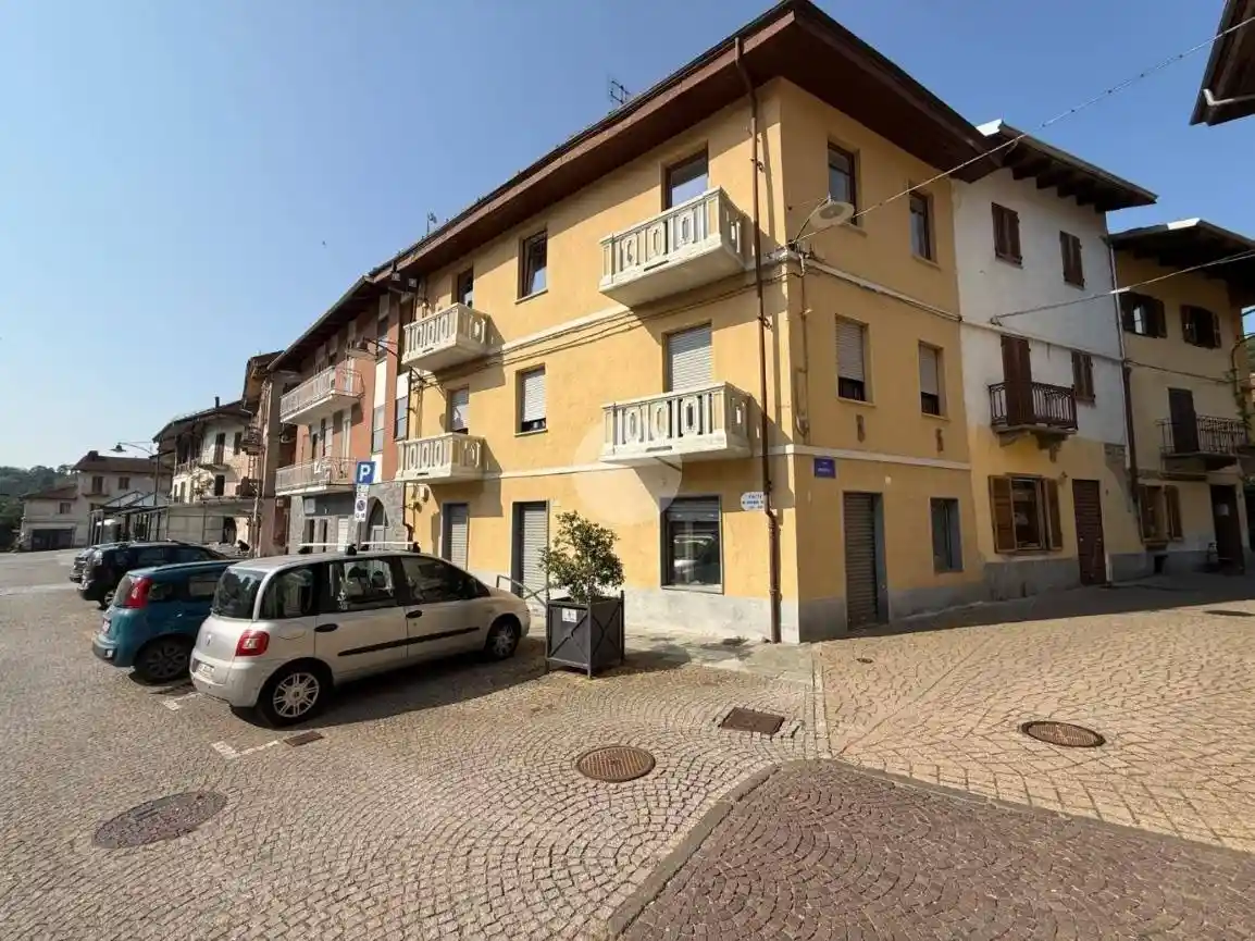 Casa indipendente in vendita a Rocca Canavese