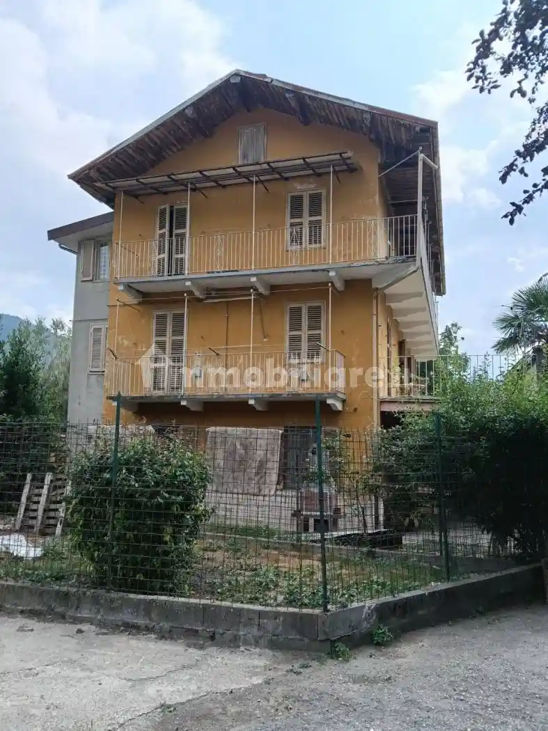 Casa indipendente in vendita a Viù
