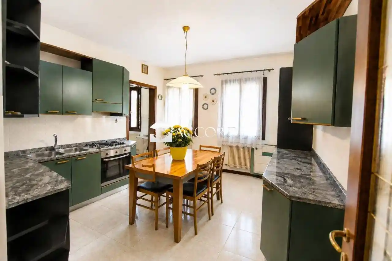 Appartamento in vendita a Montebelluna