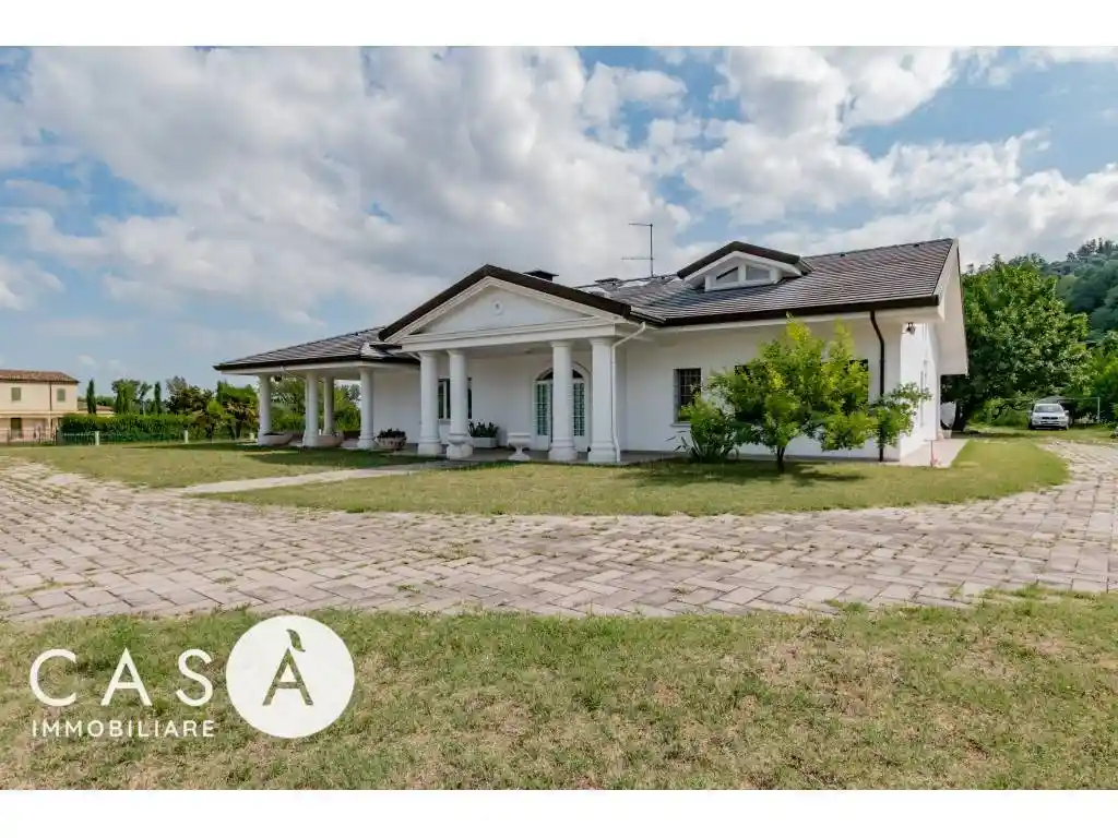 Villa in vendita a Cesena