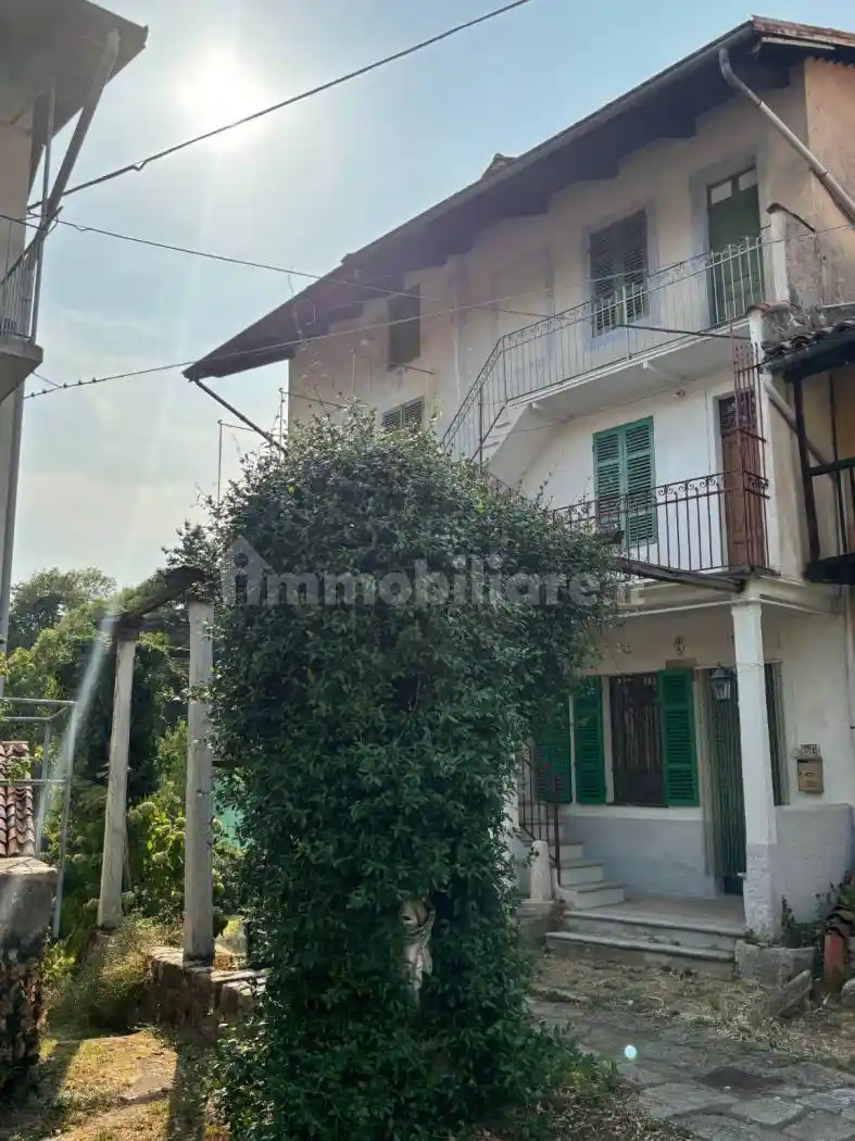 Casa indipendente in vendita a Casapinta
