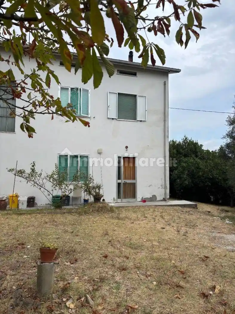 Appartamento in vendita a Terre Roveresche