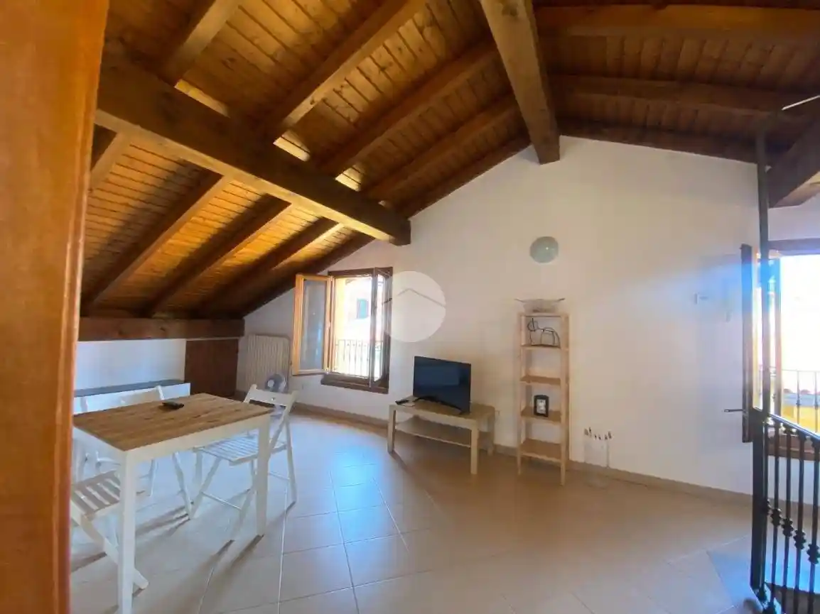 Appartamento in affitto a Macherio