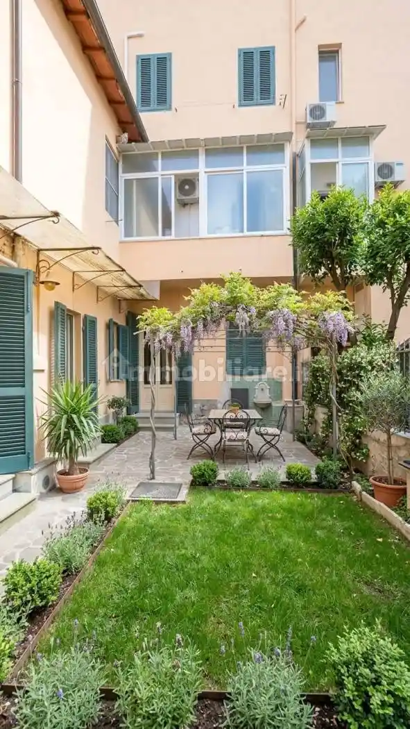 Appartamento in vendita a Livorno