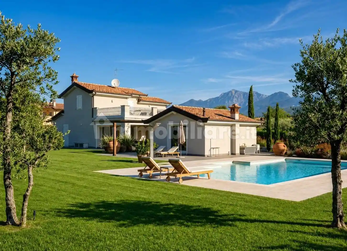 Villa in vendita a Pietrasanta