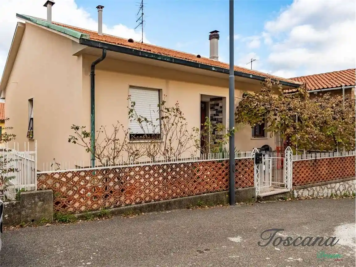 Appartamento in vendita a Castelnuovo di Val di Cecina