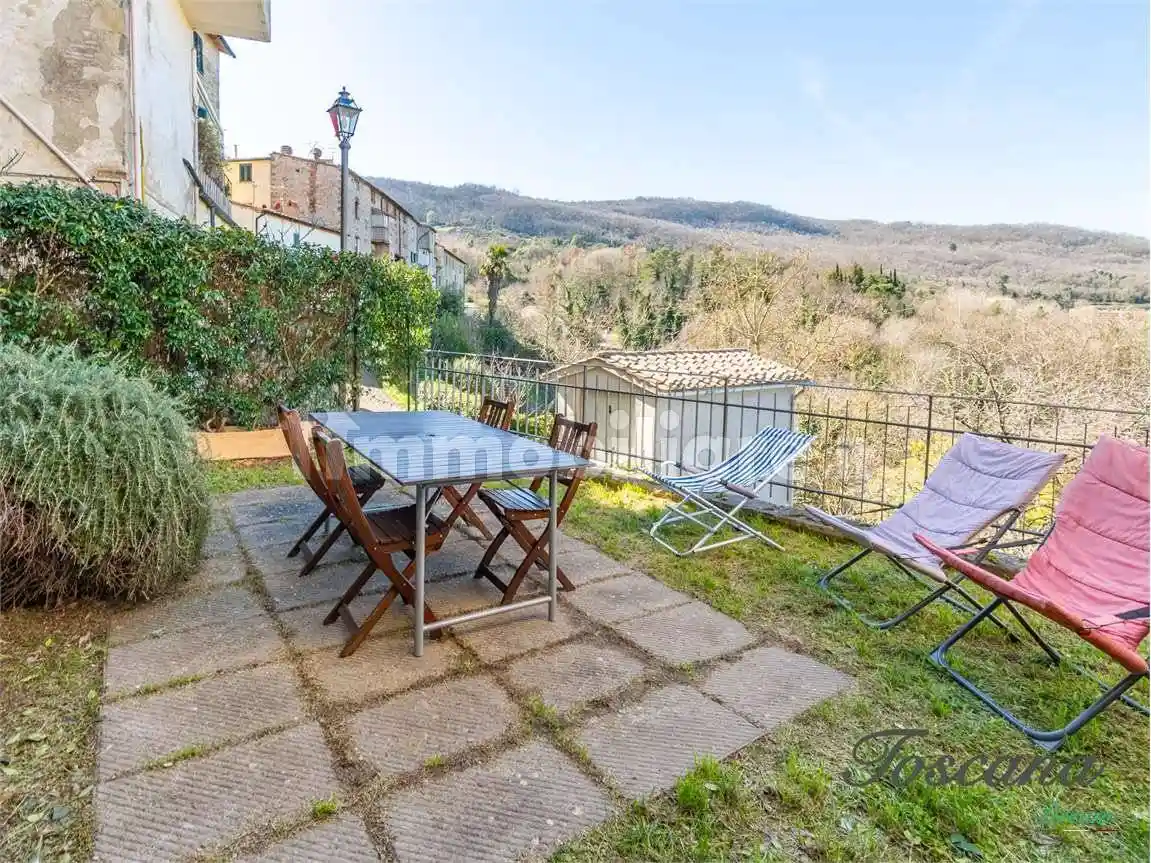 Appartamento in vendita a Castelnuovo di Val di Cecina