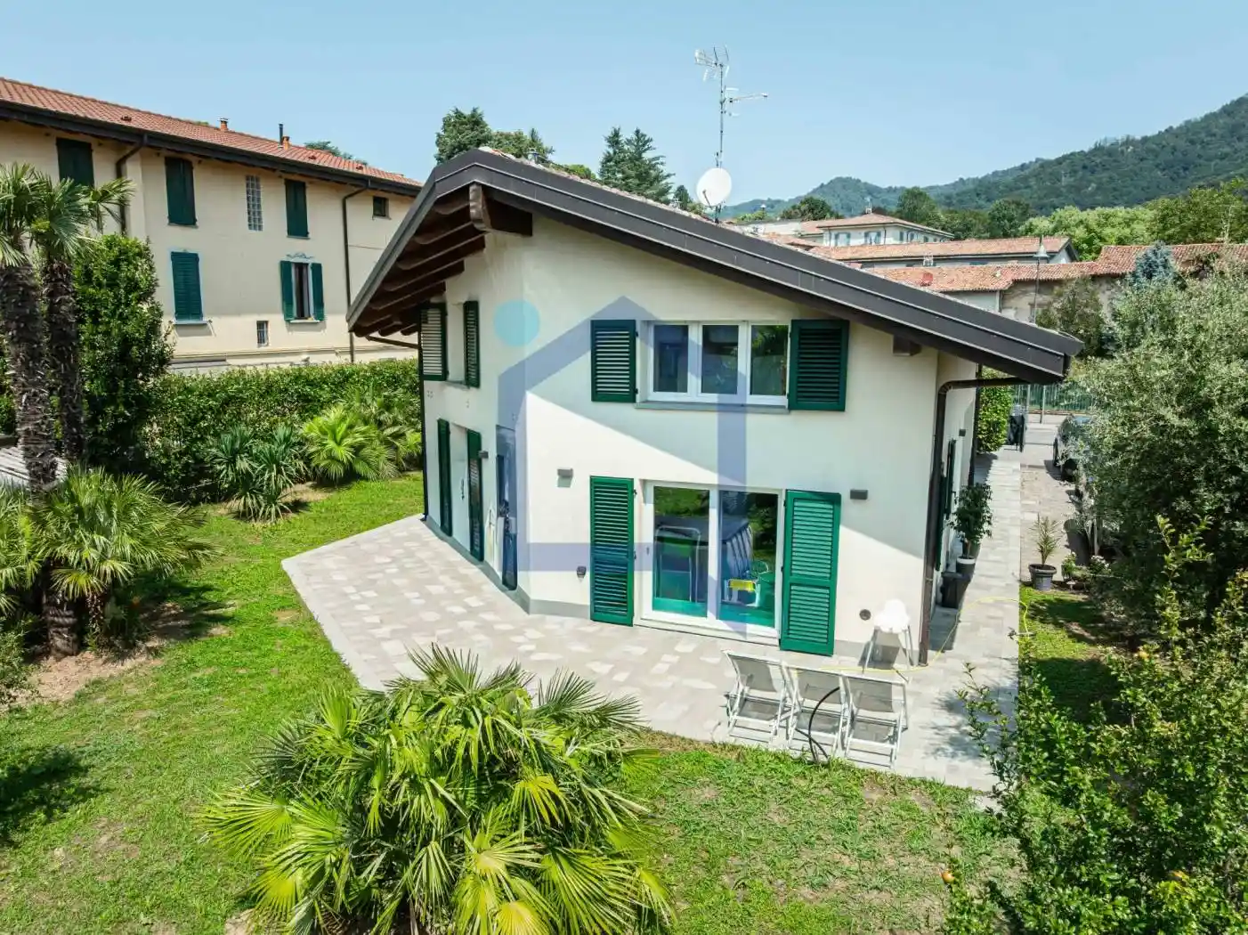 Villa in vendita a Carvico
