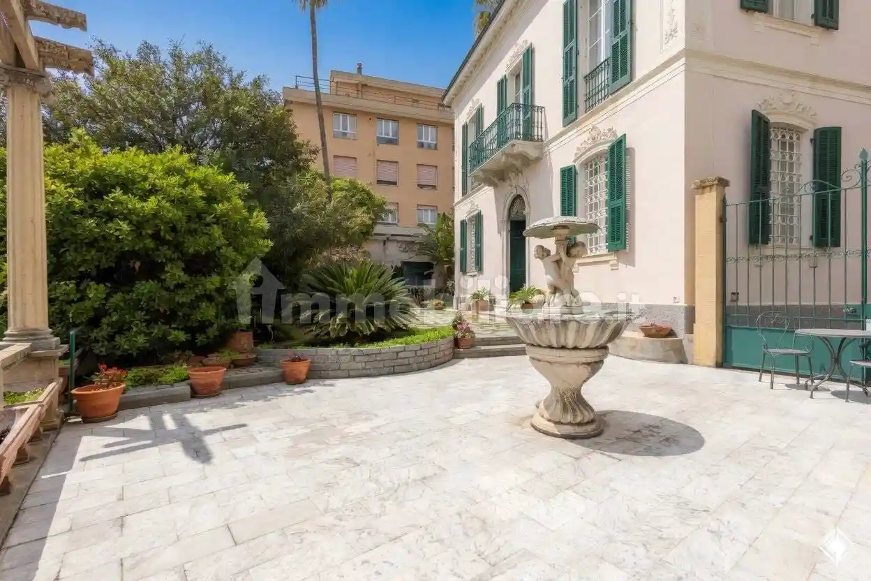 Villa in vendita a Imperia
