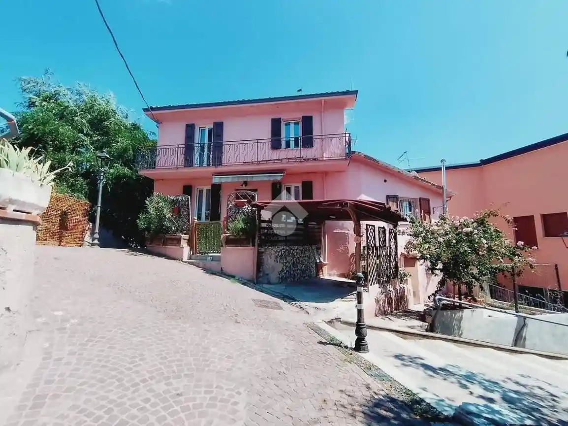 Casa indipendente in vendita a Mercato Saraceno