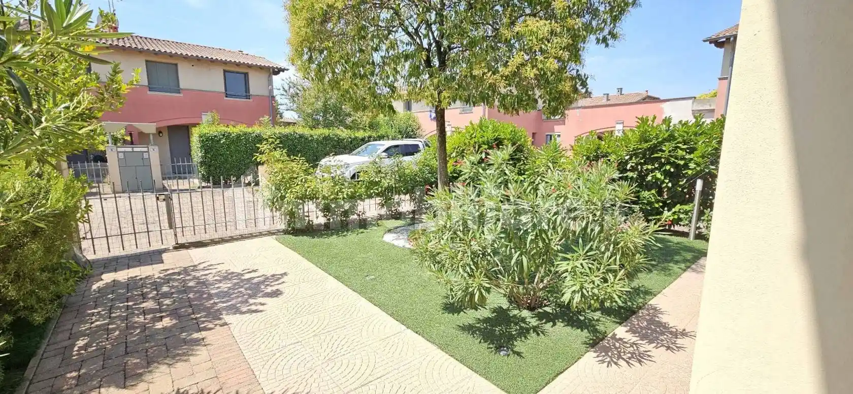 Villa in vendita a Castelvetro Piacentino