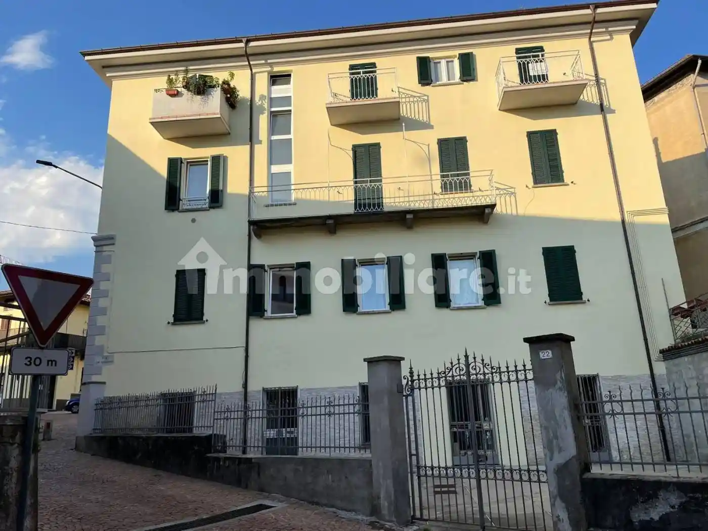 Appartamento in affitto a Luino