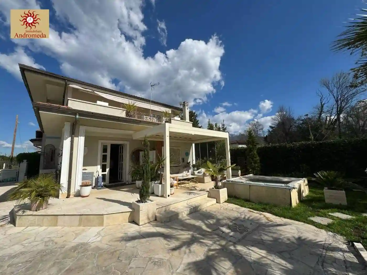 Villa - foto 2