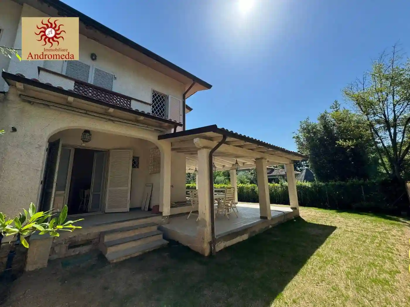 Villa - foto 2