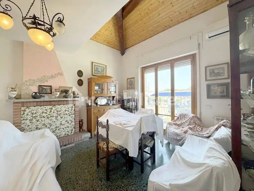 Appartamento in vendita a Viareggio
