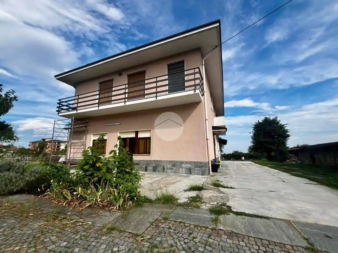 Appartamento in affitto a Rivara