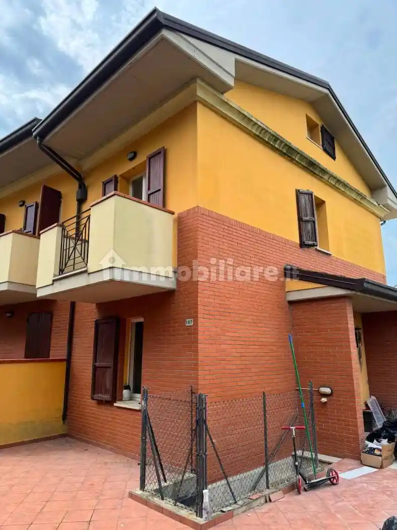 Villetta a schiera in vendita a Borghi