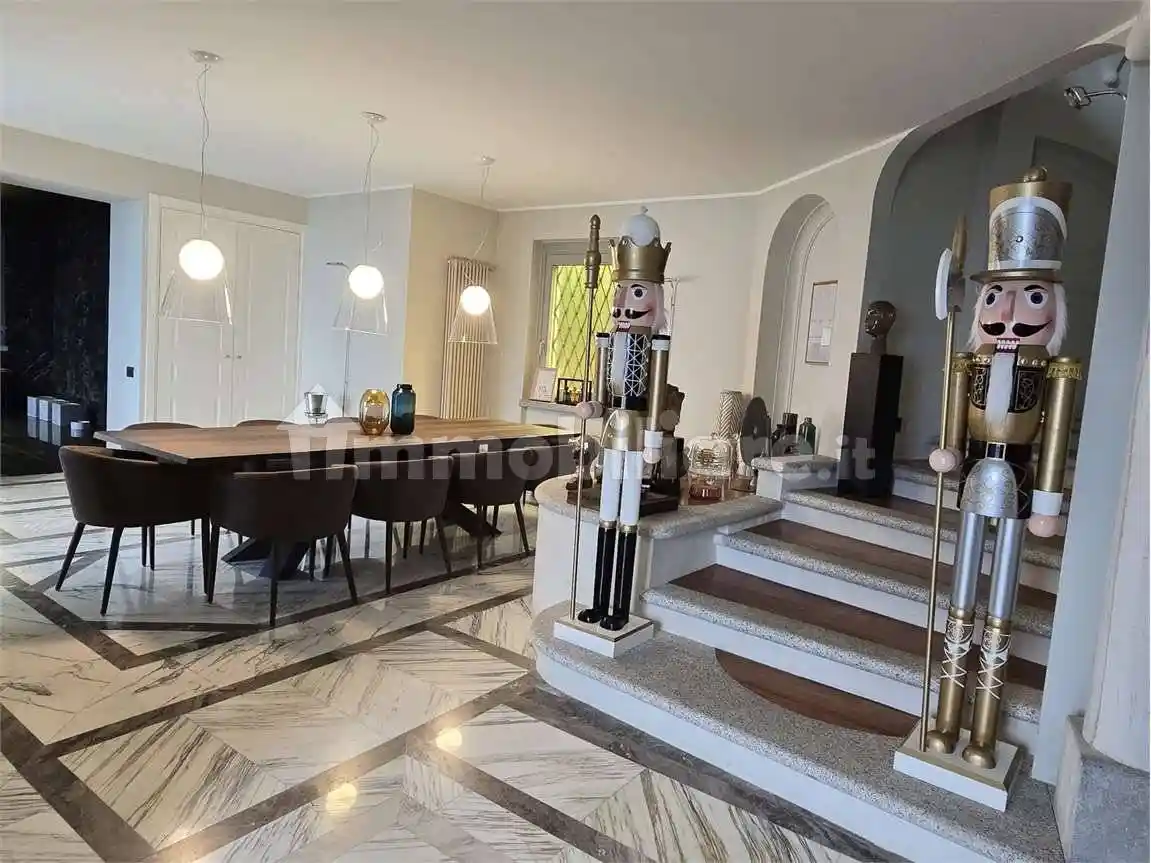 Villa in vendita a Verbania