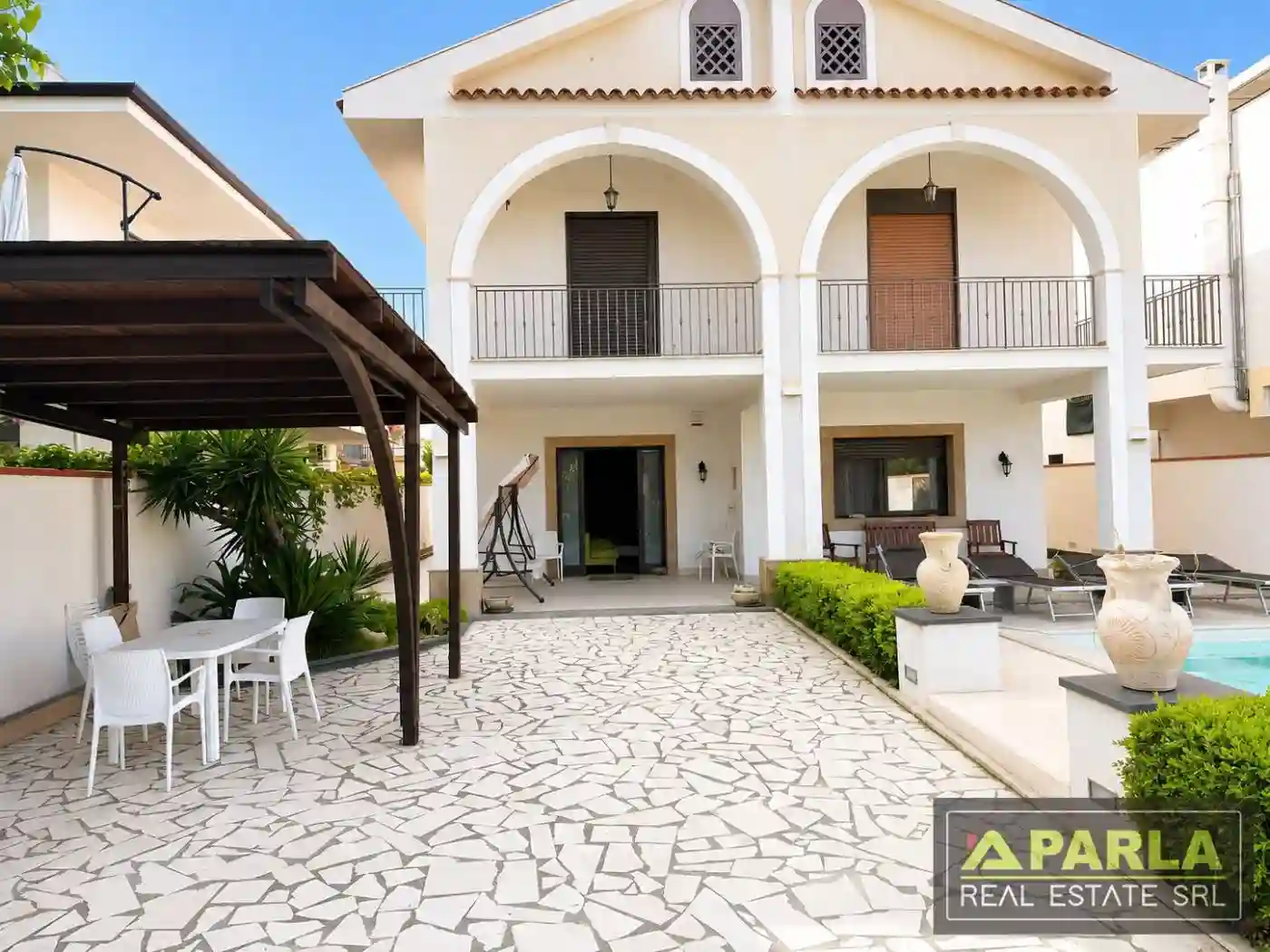 Villa - foto 2