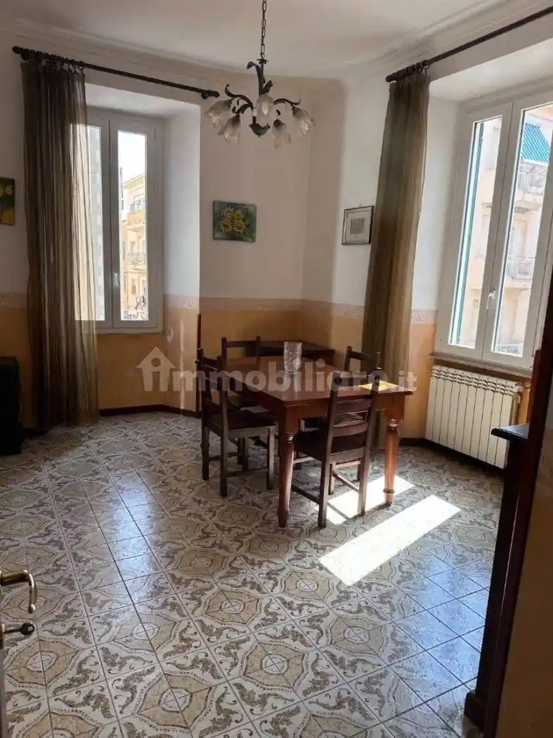 Appartamento in vendita a Civitavecchia